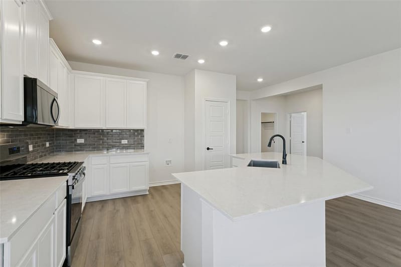 2708 Goldfinch Drive, Denton TX 76205 - Photo 11