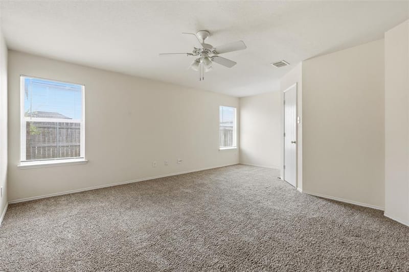 10716 Wild Oak Drive, Fort Worth TX 76140 - Photo 16