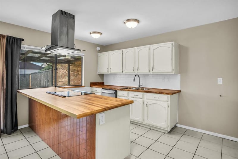 1917 Vine Drive, Garland TX 75040 - Photo 10