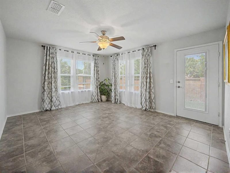 6993 Hickory Creek Drive, Frisco TX 75036 - Photo 16