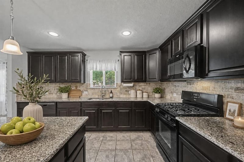 6993 Hickory Creek Drive, Frisco TX 75036 - Photo 9