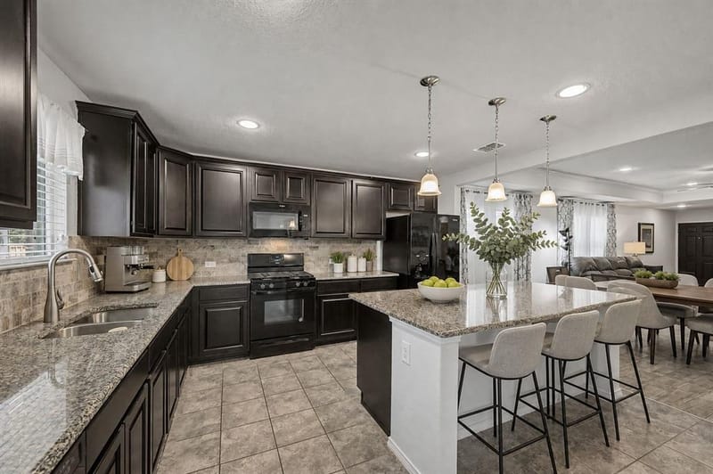 6993 Hickory Creek Drive, Frisco TX 75036 - Photo 10