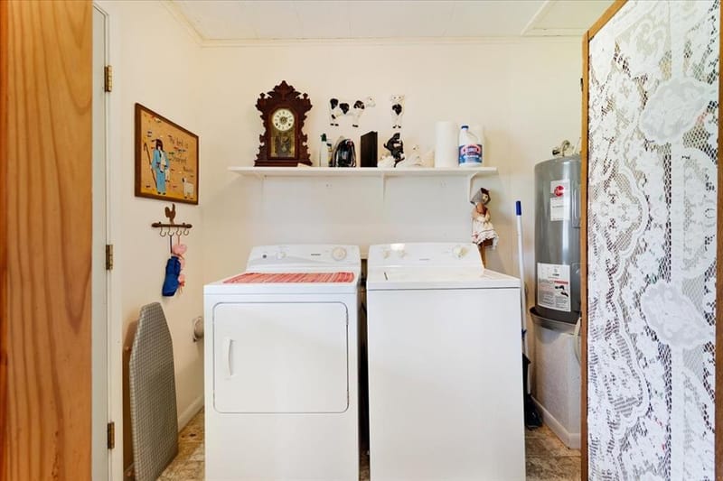 704 E Main Street, Honey Grove TX 75446 - Photo 37