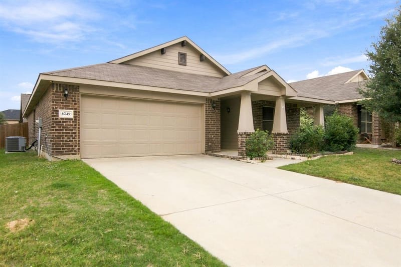 6249 Topsail Drive, Fort Worth TX 76179