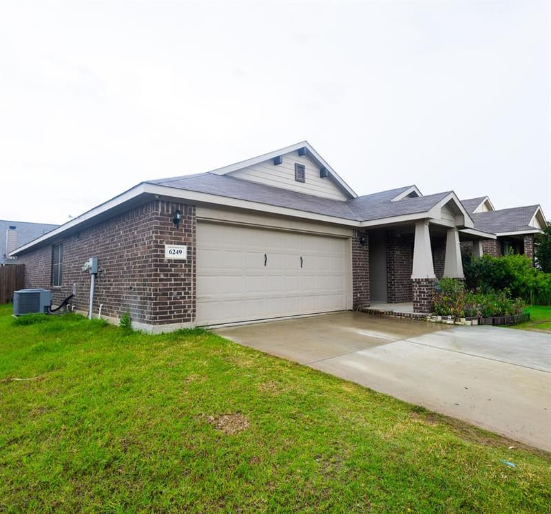 6249 Topsail Drive, Fort Worth TX 76179 - Photo 5