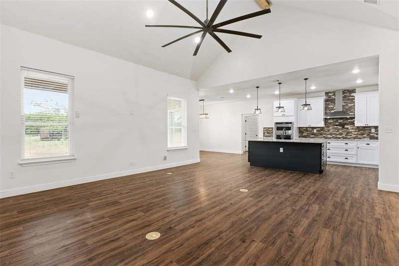 1754 Riverview Drive, Cleburne TX 76033 - Photo 32