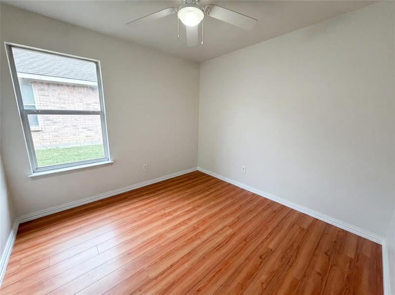 111 Forest Park Lane, Red Oak TX 75154 - Photo 11