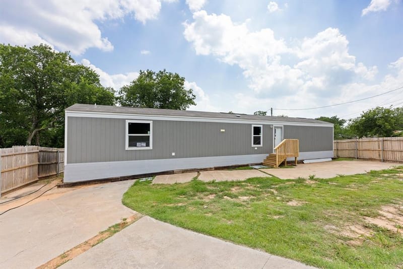 4200 Cortez Court, Granbury TX 76048 - Photo 6
