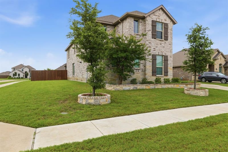3619 Twin Pines Drive, Grand Prairie TX 76065 - Photo 3