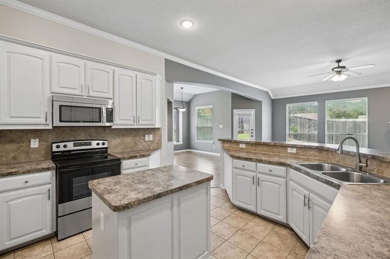 425 Corriente Trail, Azle TX 76020 - Photo 10