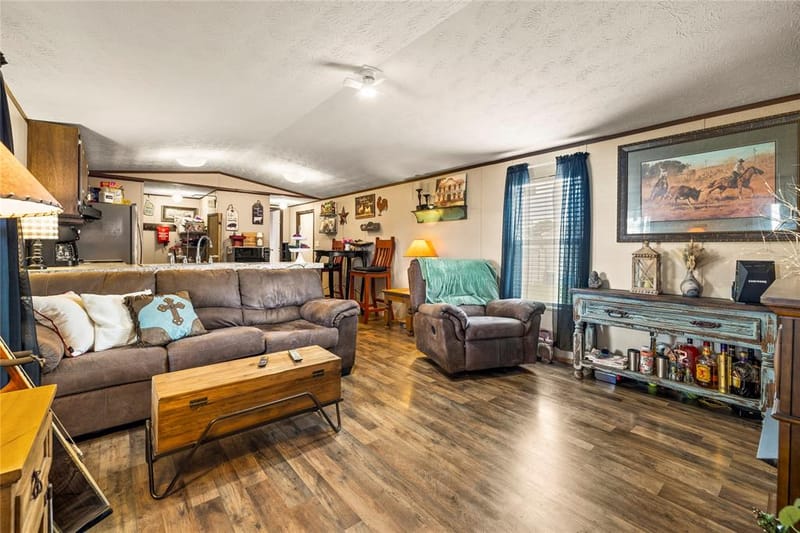 188 Mohican, Quitman TX 75783 - Photo 4