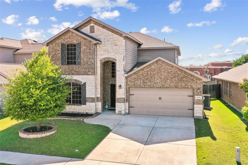 14325 Artisan Drive, Fort Worth TX 76052 - Photo 2