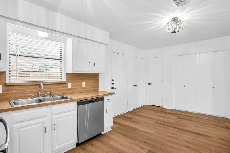 1751 Northview, Carrollton TX 75007 - Photo 9