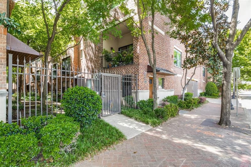 2411 N Hall Street # 31, Dallas TX 75204 - Photo 2
