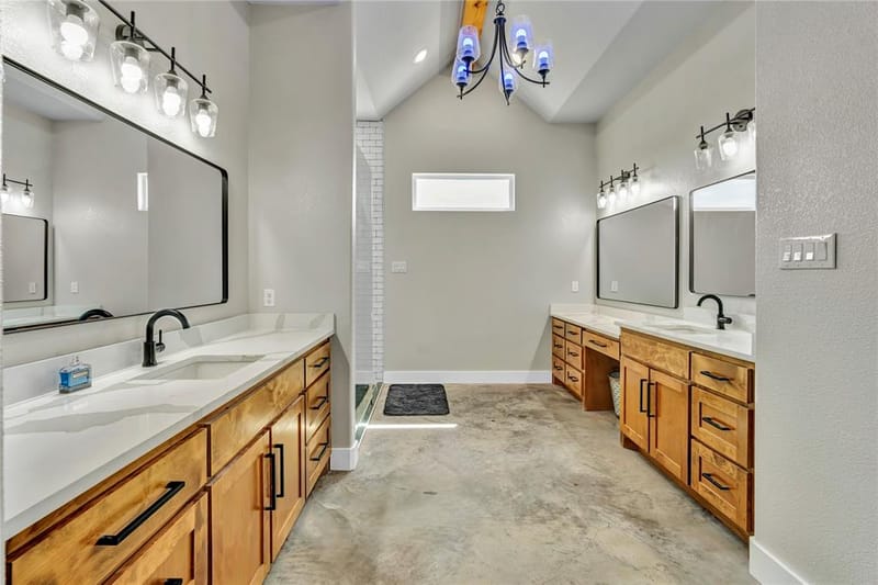 3763 County Road 1110, Rio Vista TX 76093 - Photo 19