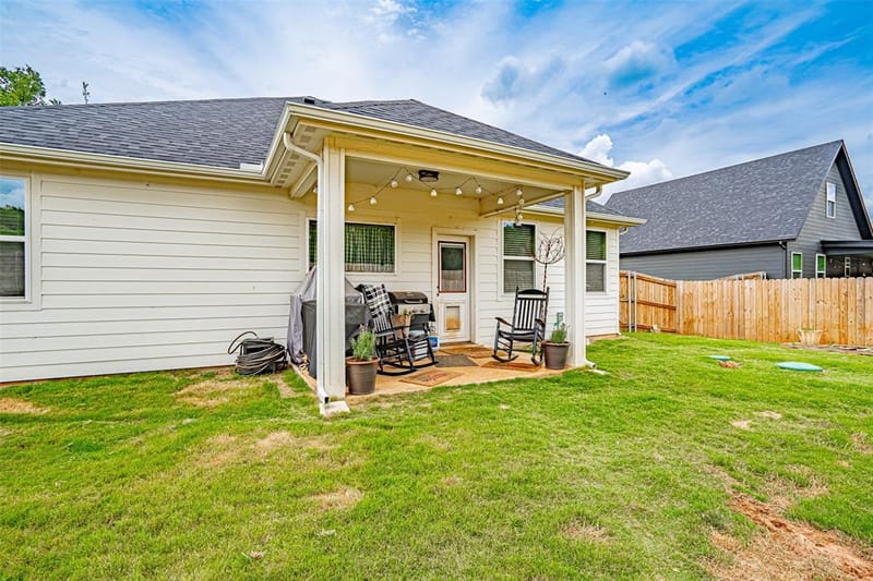 5900 S Lakeside Hills Court, Granbury TX 76048 - Photo 29