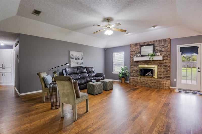 257 Spring Brook Drive, Mansfield TX 76063 - Photo 5
