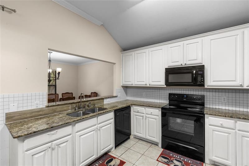 1121 Sam Houston Drive, Garland TX 75042 - Photo 6