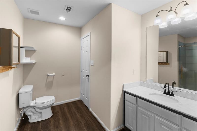 1121 Sam Houston Drive, Garland TX 75042 - Photo 10