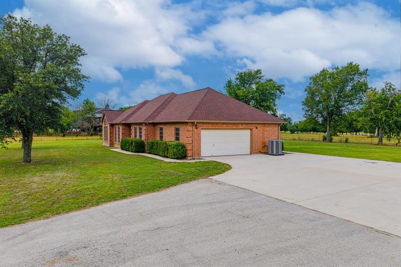 483 Christy Kay Lane, Rhome TX 76078 - Photo 35