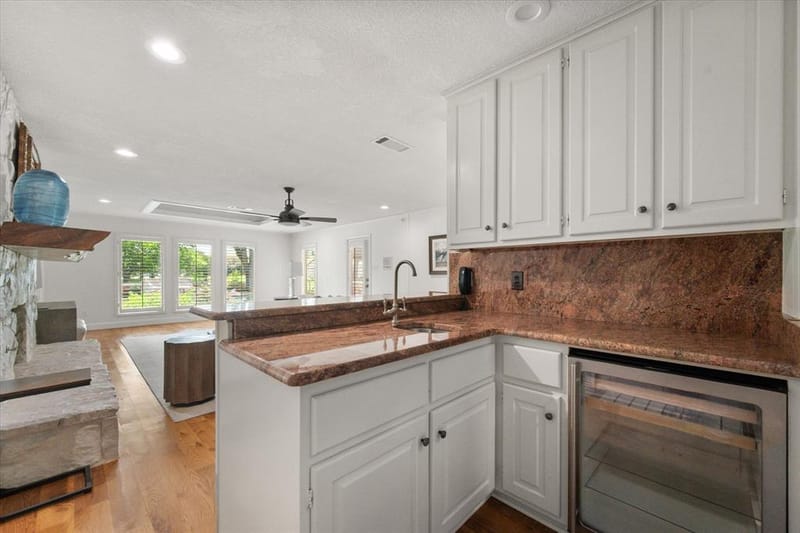 8111 Russell Curry Road, Arlington TX 76001 - Photo 12