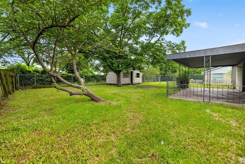 15131 Oakwood Lane, Balch Springs TX 75180 - Photo 4