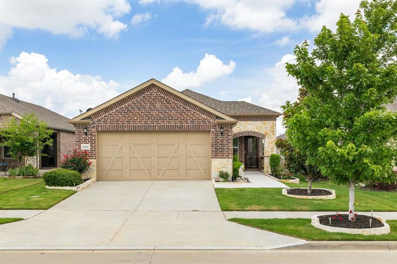 7612 Rampart Drive, Little Elm TX 76227 - Photo 2