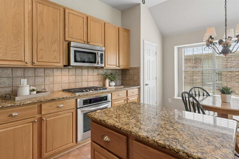 2512 Stone Meadows Drive, Little Elm TX 75068 - Photo 6