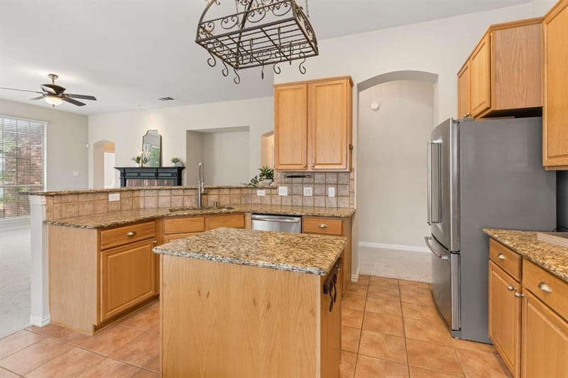 2512 Stone Meadows Drive, Little Elm TX 75068 - Photo 7