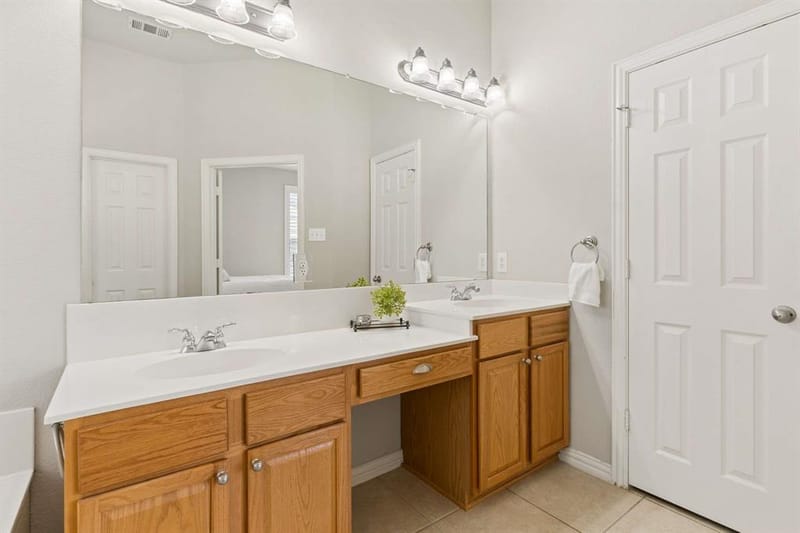 2512 Stone Meadows Drive, Little Elm TX 75068 - Photo 15