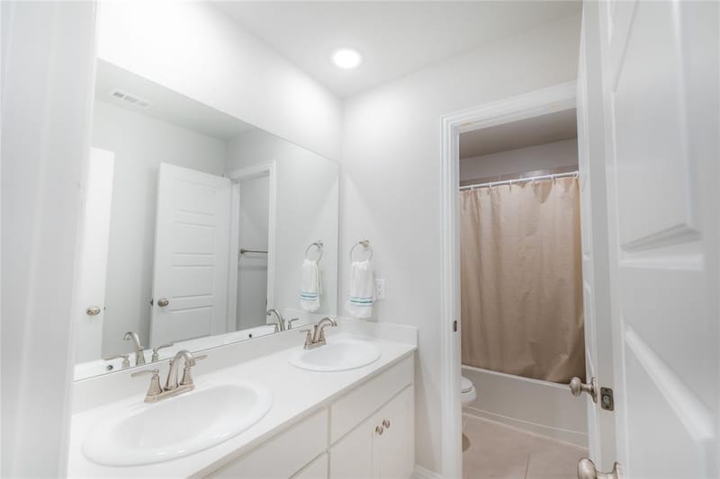 8110 Honeywell, Greenville TX 75402 - Photo 13