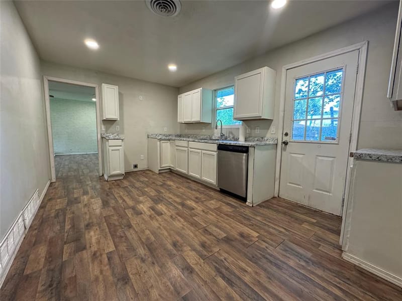 1605 Jackson Street, Commerce TX 75428 - Photo 7