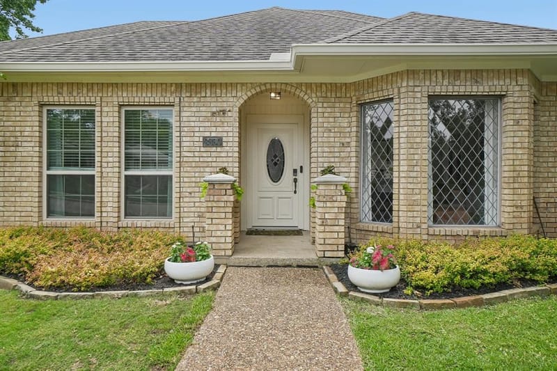 2330 Heatherwoods Way, Carrollton TX 75007 - Photo 2