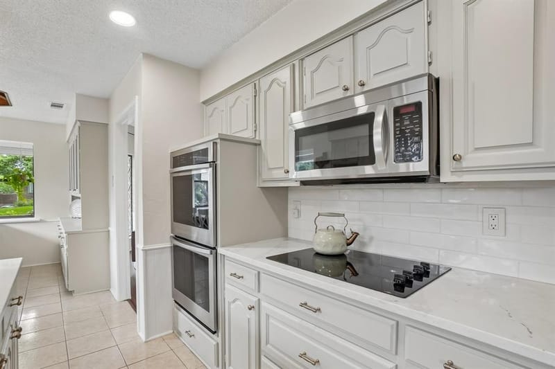 2330 Heatherwoods Way, Carrollton TX 75007 - Photo 12