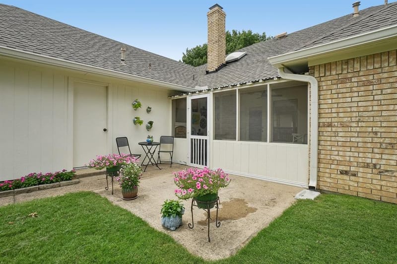 2330 Heatherwoods Way, Carrollton TX 75007 - Photo 30
