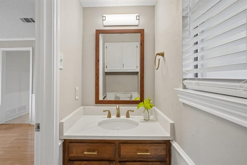 2330 Heatherwoods Way, Carrollton TX 75007 - Photo 18