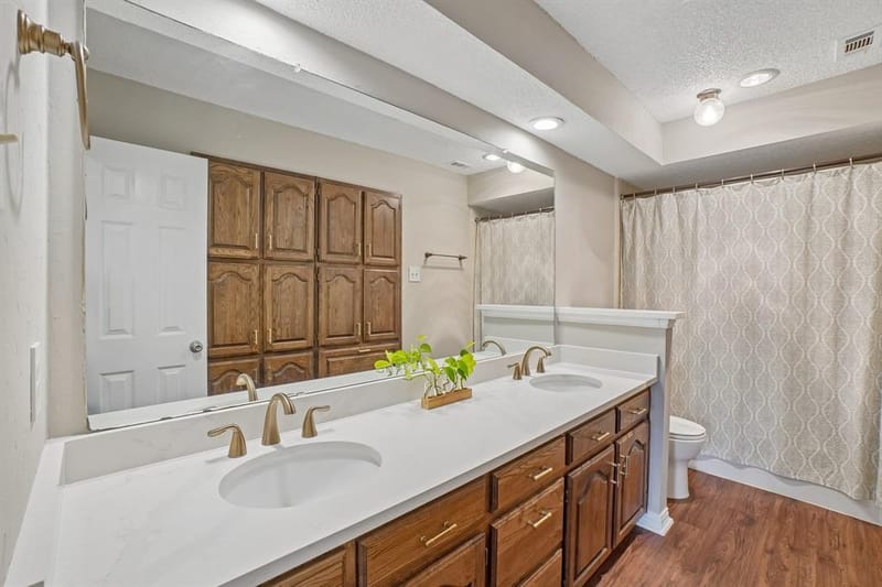 2330 Heatherwoods Way, Carrollton TX 75007 - Photo 19