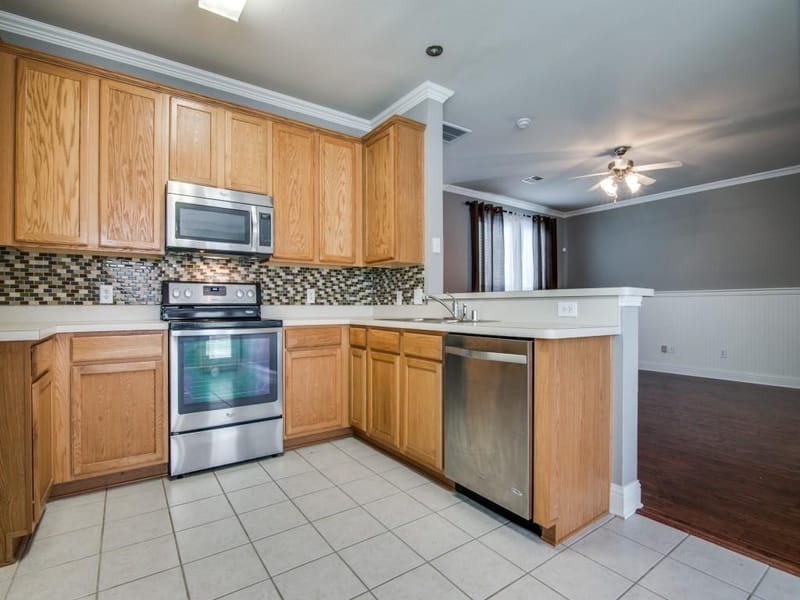 10120 Cherry Hill Lane, Providence Village TX 76227 - Photo 9