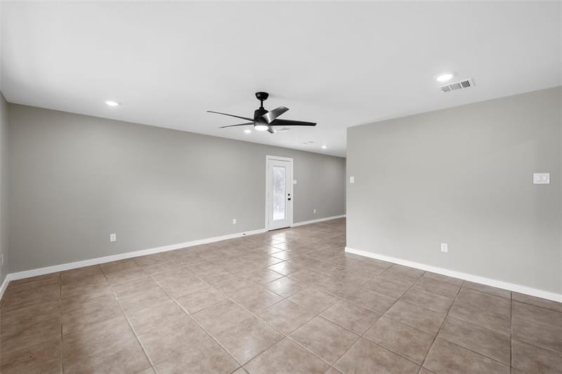 139 Cresthill Circle, Valley Mills TX 76689 - Photo 2