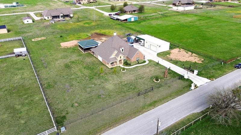 119 George Owens Road, Ponder TX 76259 - Photo 23
