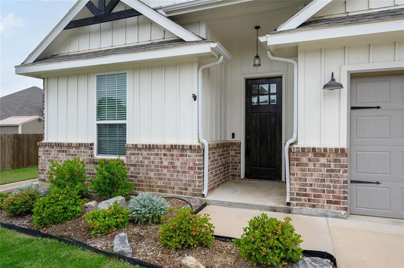 300 Bronco Drive, Pilot Point TX 76258 - Photo 4