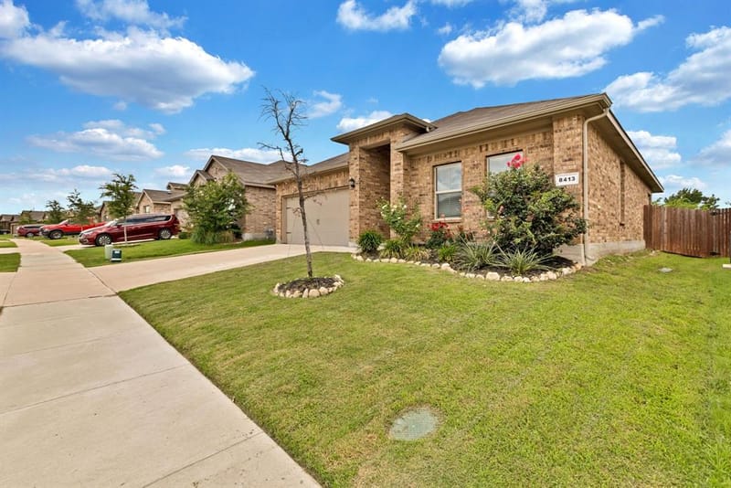 8413 Wildwest Drive, Fort Worth TX 76131 - Photo 3