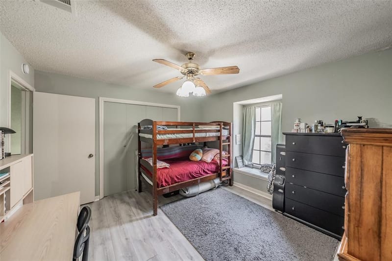219 Shady Lane Drive, Fort Worth TX 76112 - Photo 36