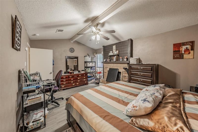 219 Shady Lane Drive, Fort Worth TX 76112 - Photo 24