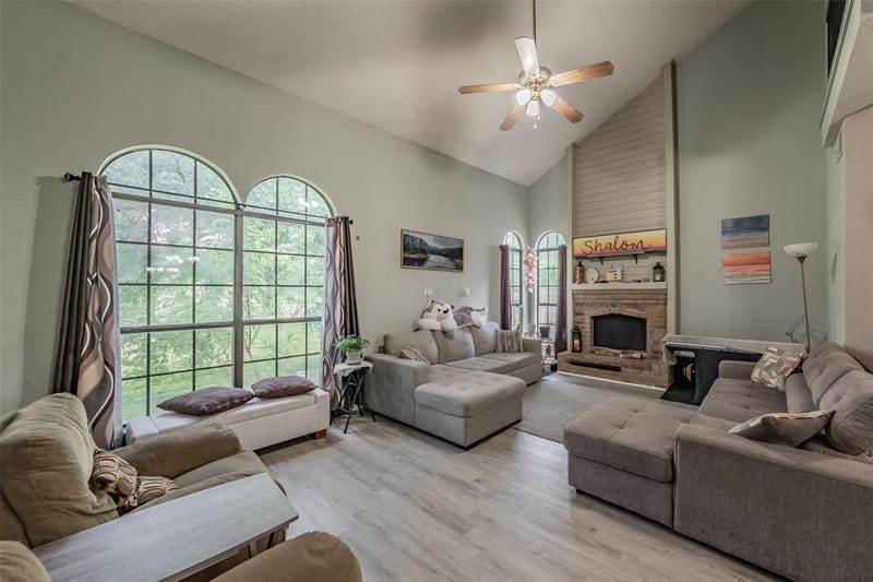 219 Shady Lane Drive, Fort Worth TX 76112 - Photo 29