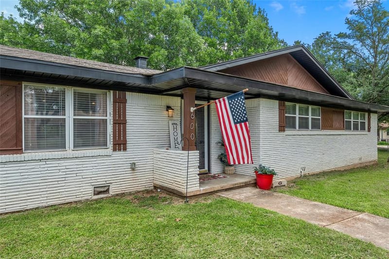 600 S Andrews Drive, Robinson TX 76706