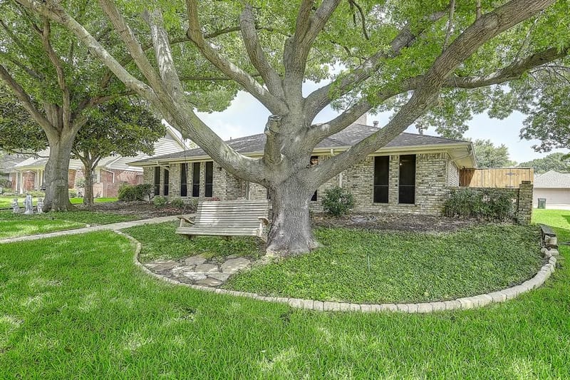 2225 Stone Creek Drive, Plano TX 75075 - Photo 2