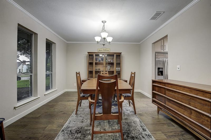 2225 Stone Creek Drive, Plano TX 75075 - Photo 8