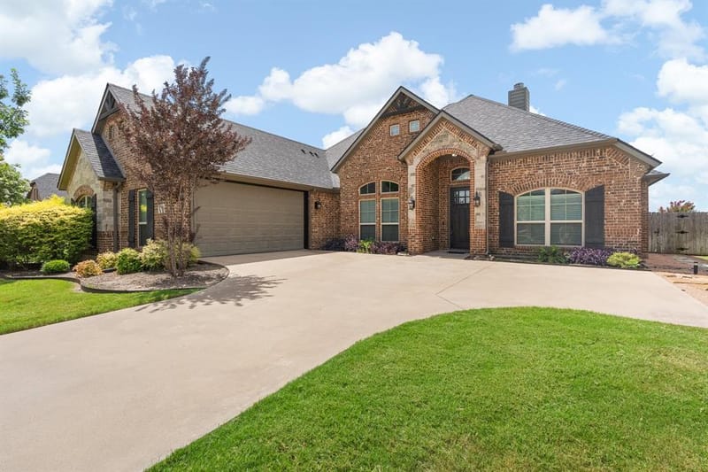 108 Odonna Drive, Waxahachie TX 75165