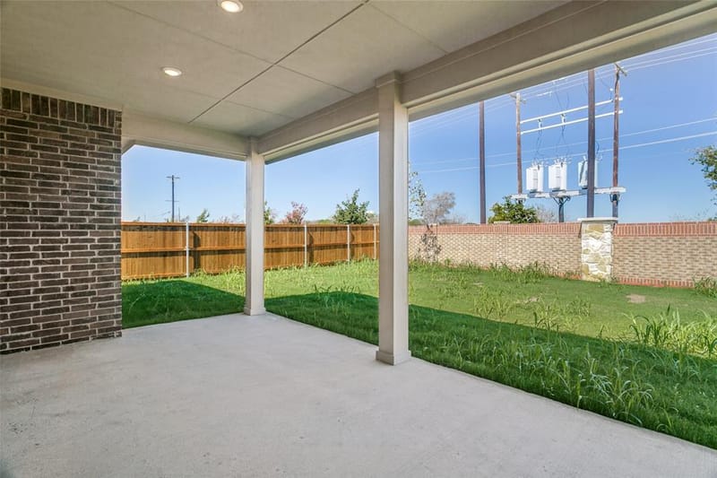 126 Hudson Lane, Justin TX 76247 - Photo 24